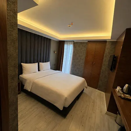 Sultan Hotel 3*