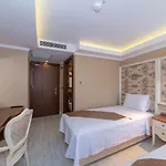 Sultan 3*